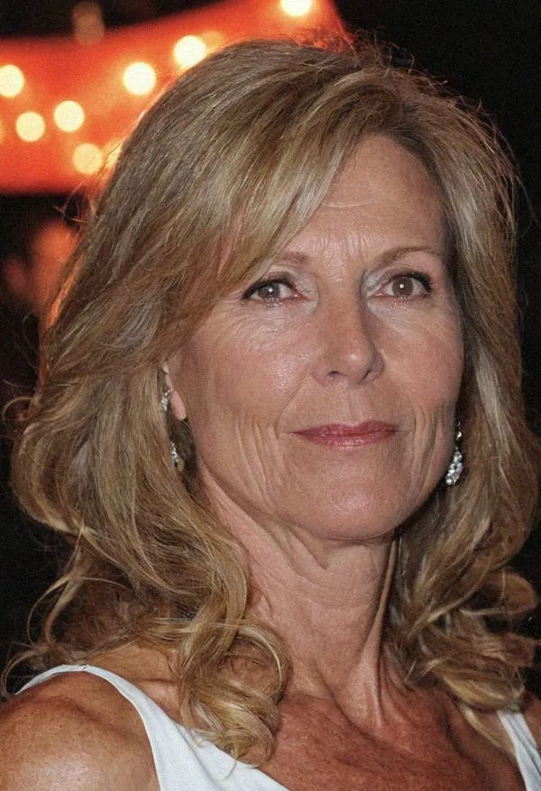 Ingrid, 51